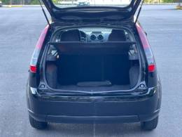 FORD - FIESTA - 2014/2014 - Preta - R$ 33.900,00