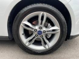 FORD - FOCUS - 2018/2018 - Prata - R$ 71.900,00