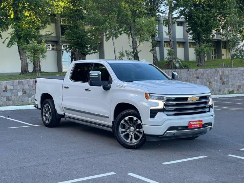 CHEVROLET - SILVERADO - 2024/2024 - Branca - Sob Consulta