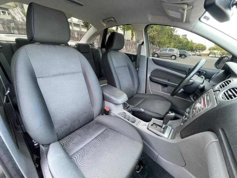 FORD - FOCUS - 2013/2013 - Cinza - R$ 42.900,00