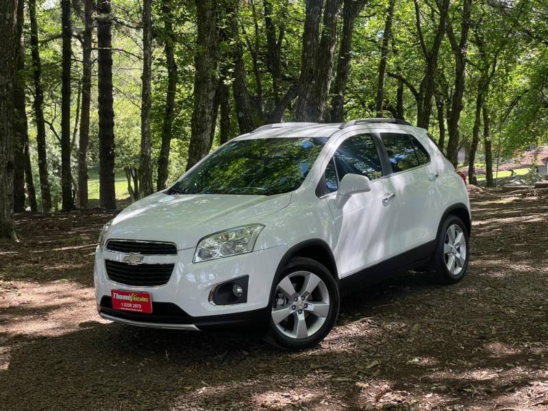 CHEVROLET - TRACKER - 2014/2014 - Branca - R$ 64.900,00