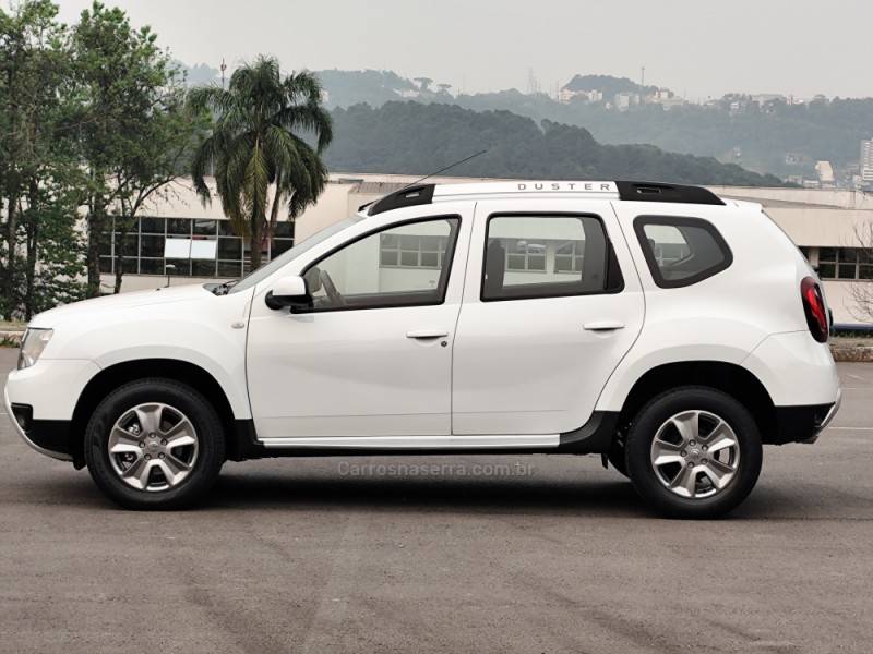 RENAULT - DUSTER - 2017/2017 - Branca - R$ 65.900,00