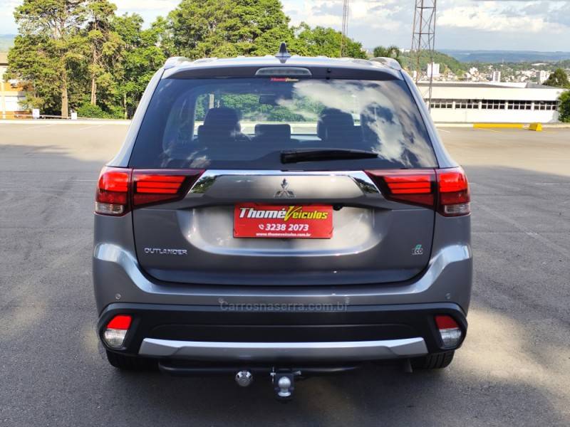 MITSUBISHI - OUTLANDER - 2018/2018 - Cinza - R$ 112.900,00