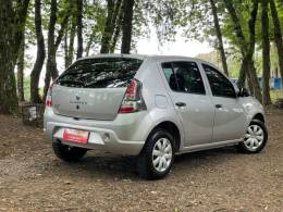 RENAULT - SANDERO - 2014/2014 - Prata - R$ 33.990,00