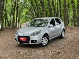 RENAULT - SANDERO - 2014/2014 - Prata - R$ 33.990,00
