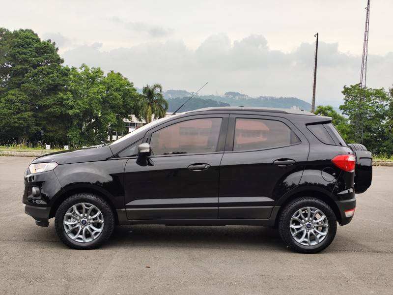 FORD - ECOSPORT - 2017/2017 - Preta - R$ 59.900,00