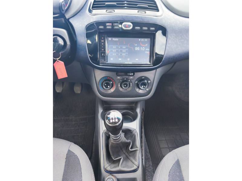 FIAT - PUNTO - 2014/2014 - Branca - R$ 39.900,00