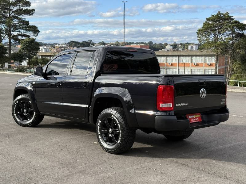 VOLKSWAGEN - AMAROK - 2013/2013 - Preta - R$ 106.900,00