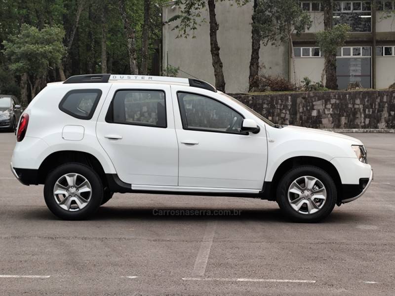 RENAULT - DUSTER - 2017/2017 - Branca - R$ 65.900,00