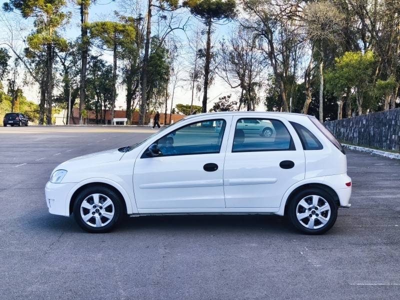 CHEVROLET - CORSA - 2011/2011 - Branca - R$ 31.900,00