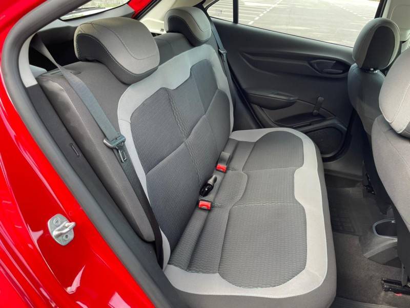 CHEVROLET - ONIX - 2015/2015 - Vermelha - R$ 45.900,00