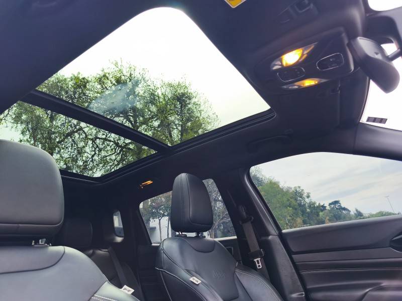 JEEP - COMPASS - 2022/2022 - Cinza - R$ 135.900,00