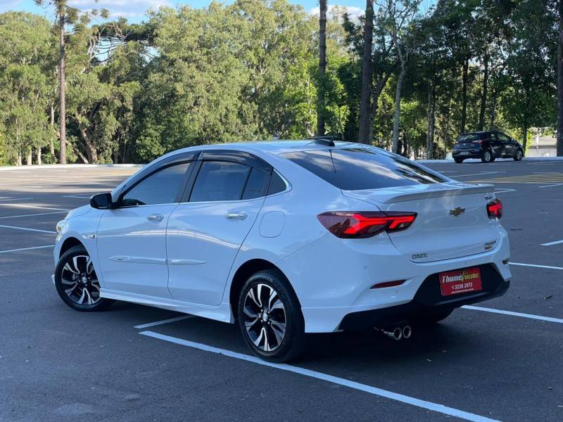 CHEVROLET - ONIX - 2024/2024 - Branca - R$ 97.900,00