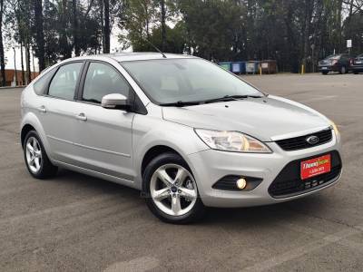 FORD - FOCUS - 2013/2013 - Prata - R$ 39.900,00