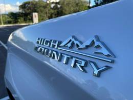 CHEVROLET - SILVERADO - 2024/2024 - Branca - R$ 425.900,00