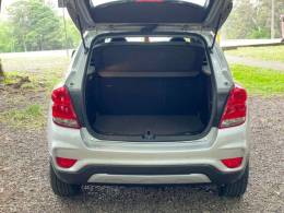 CHEVROLET - TRACKER - 2018/2018 - Prata - R$ 94.900,00