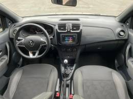 RENAULT - SANDERO - 2022/2022 - Dourada - R$ 67.900,00