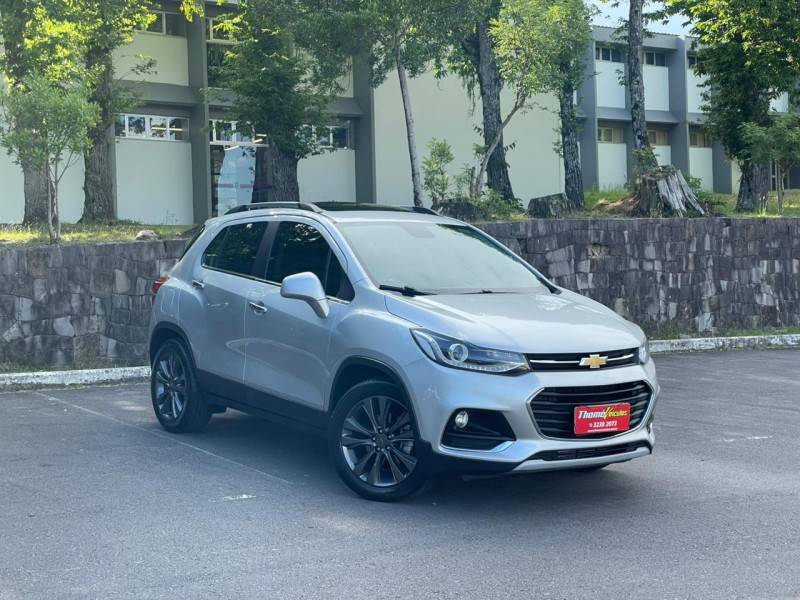CHEVROLET - TRACKER - 2017/2017 - Prata - R$ 79.900,00