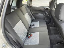 FORD - FIESTA - 2014/2014 - Dourada - R$ 32.900,00