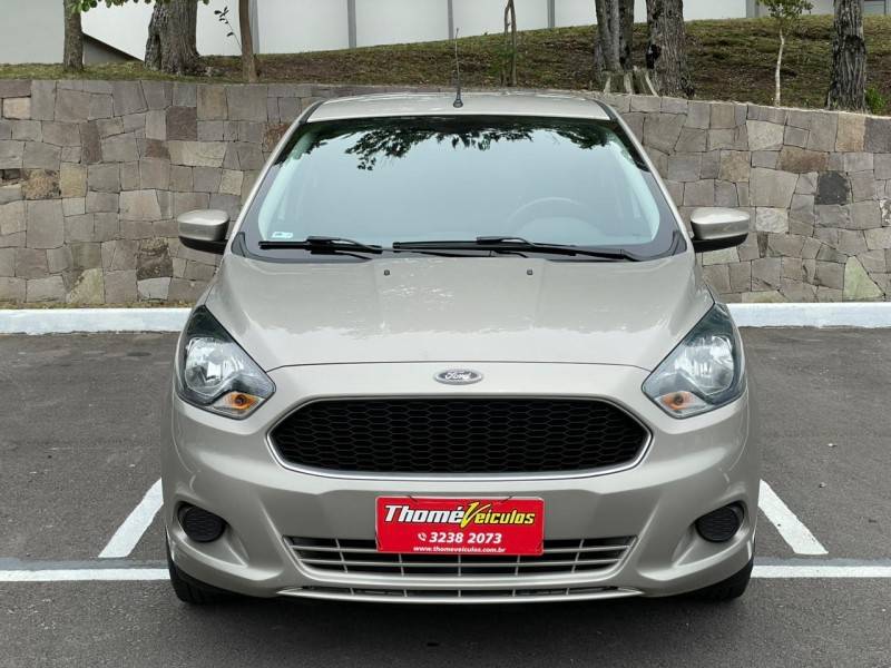 FORD - KA - 2015/2015 - Dourada - R$ 37.900,00