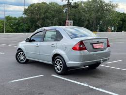 FORD - FIESTA - 2008/2009 - Prata - R$ 29.900,00