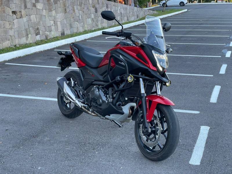 HONDA - NC 750X - 2020/2020 - Vermelha - R$ 44.900,00