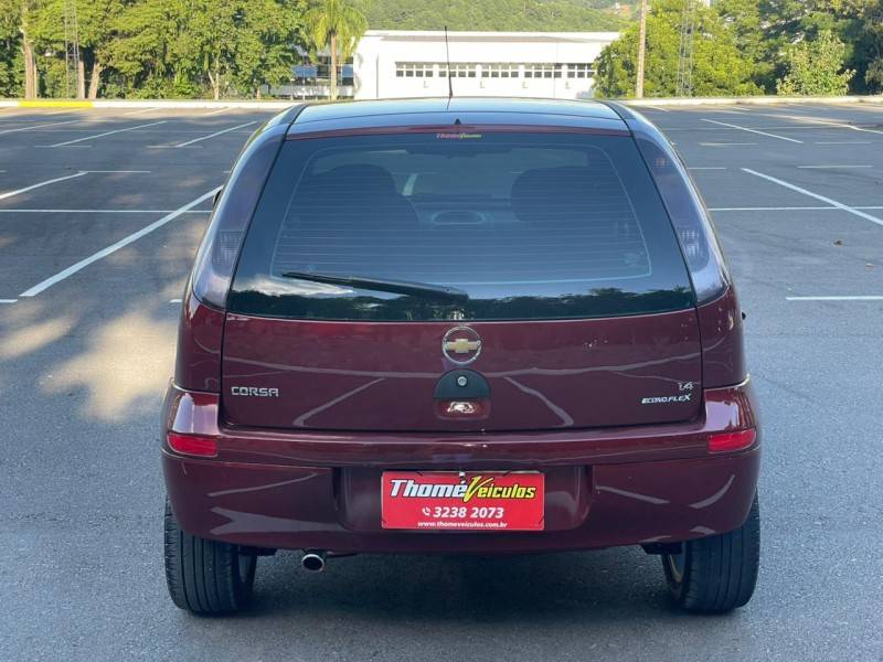 CHEVROLET - CORSA - 2012/2012 - Vermelha - R$ 34.900,00