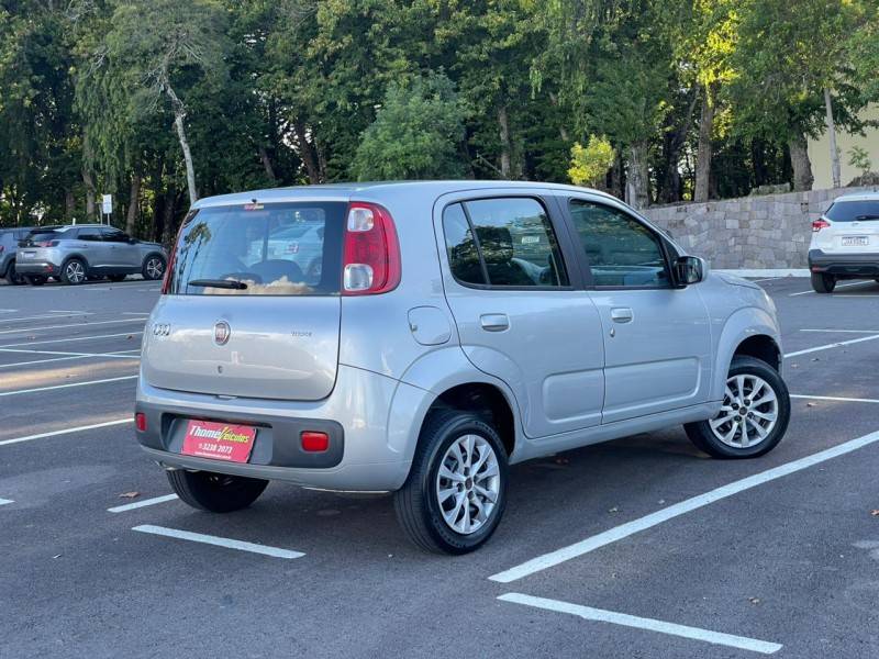 FIAT - UNO - 2014/2014 - Prata - R$ 31.900,00