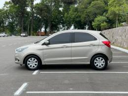 FORD - KA - 2015/2015 - Dourada - R$ 37.900,00