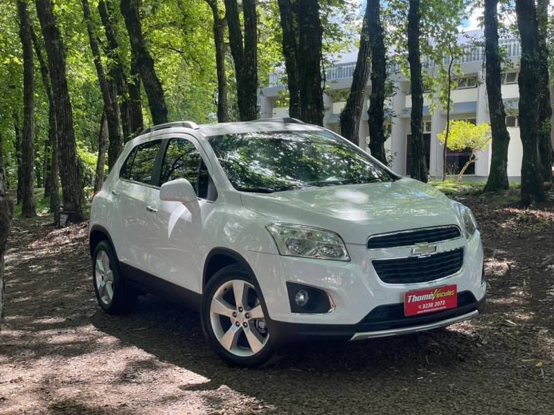 CHEVROLET - TRACKER - 2014/2014 - Branca - R$ 64.900,00