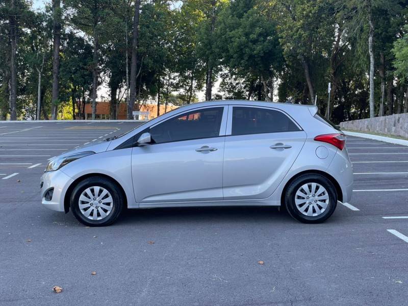 HYUNDAI - HB20 - 2015/2015 - Prata - R$ 46.900,00