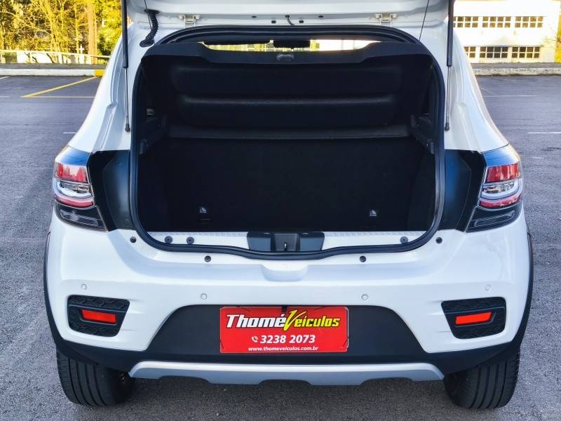 RENAULT - SANDERO - 2021/2021 - Branca - R$ 68.900,00
