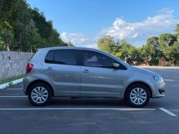 VOLKSWAGEN - FOX - 2014/2014 - Prata - R$ 44.900,00