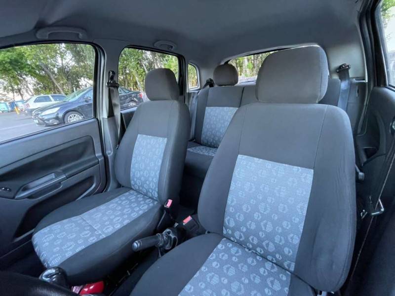 FORD - FIESTA - 2014/2014 - Preta - R$ 33.900,00