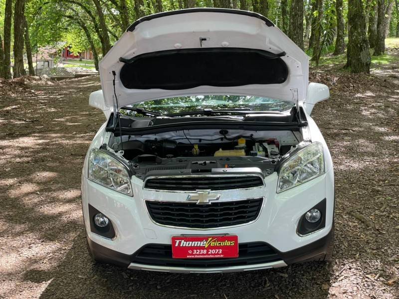 CHEVROLET - TRACKER - 2014/2014 - Branca - R$ 65.900,00