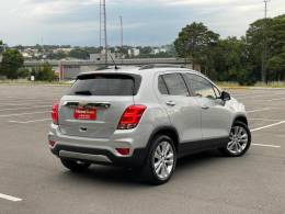 CHEVROLET - TRACKER - 2017/2017 - Prata - R$ 86.900,00