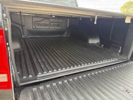 VOLKSWAGEN - AMAROK - 2013/2013 - Preta - R$ 95.900,00