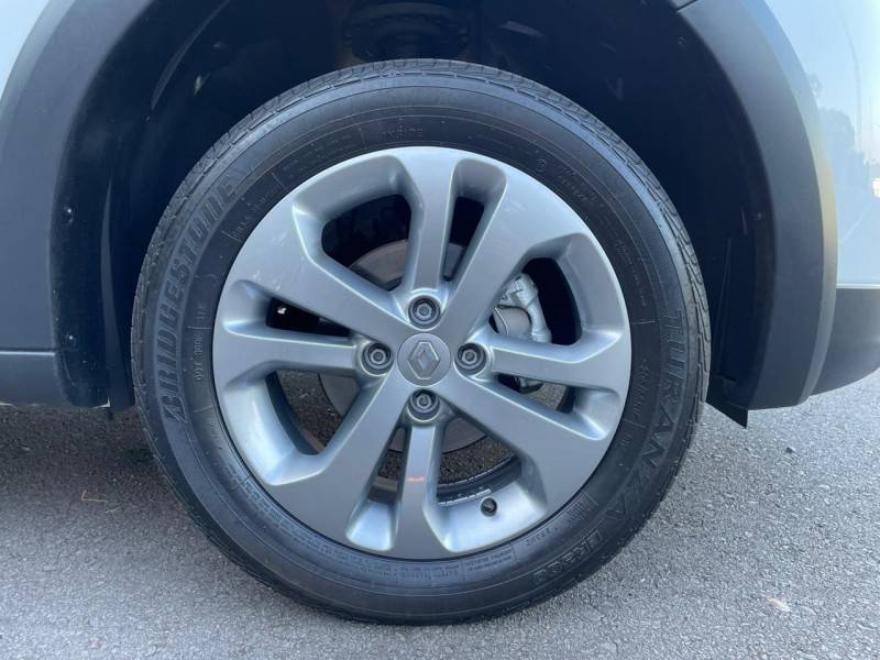 RENAULT - SANDERO - 2015/2015 - Branca - R$ 49.900,00