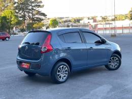 FIAT - PALIO - 2015/2015 - Cinza - R$ 39.900,00