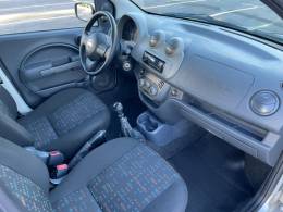 FIAT - UNO - 2014/2014 - Prata - R$ 31.900,00