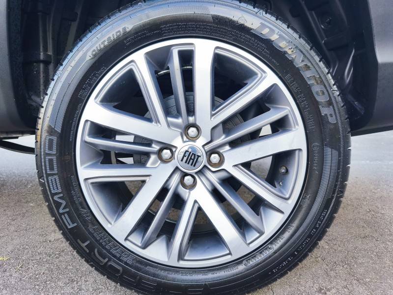 FIAT - STRADA - 2023/2023 - Cinza - R$ 111.900,00
