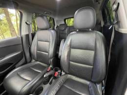 CHEVROLET - TRACKER - 2014/2014 - Branca - R$ 64.900,00