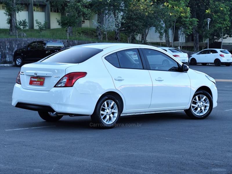 NISSAN - VERSA - 2020/2020 - Branca - R$ 69.900,00