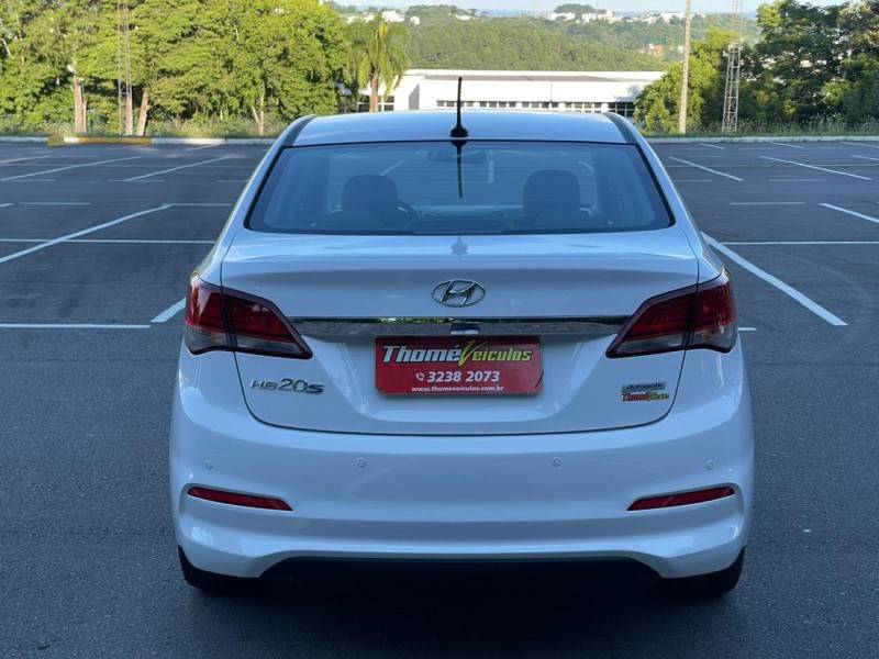 HYUNDAI - HB20S - 2019/2019 - Branca - R$ 69.900,00