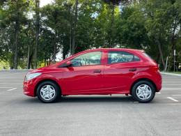 CHEVROLET - ONIX - 2015/2015 - Vermelha - R$ 45.900,00