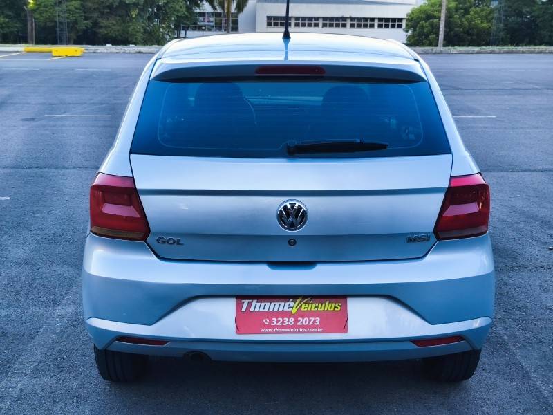 VOLKSWAGEN - GOL - 2017/2017 - Prata - R$ 44.900,00