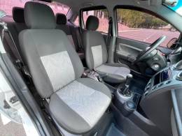 FORD - FIESTA - 2014/2014 - Branca - R$ 34.900,00