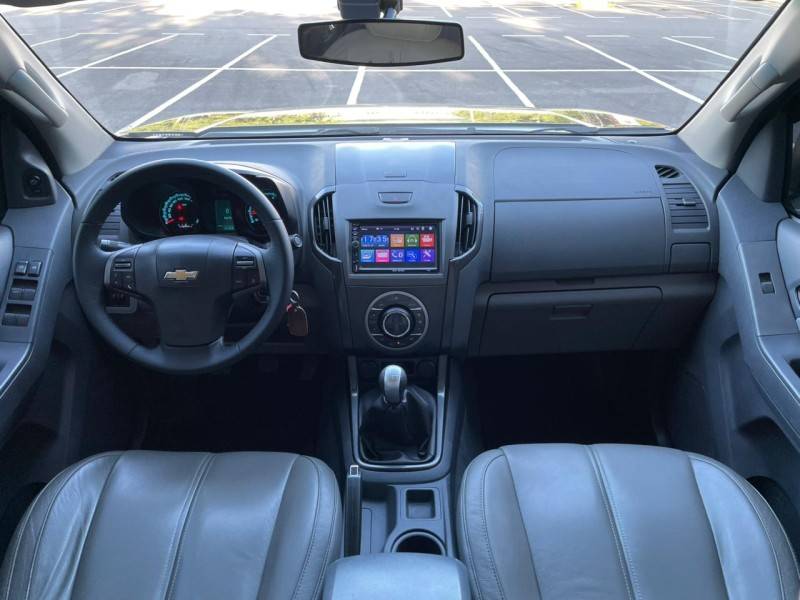 CHEVROLET - S10 - 2013/2013 - Preta - R$ 89.900,00