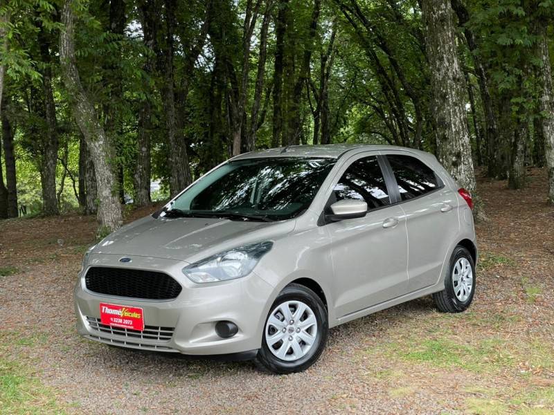FORD - KA - 2015/2015 - Dourada - R$ 37.900,00