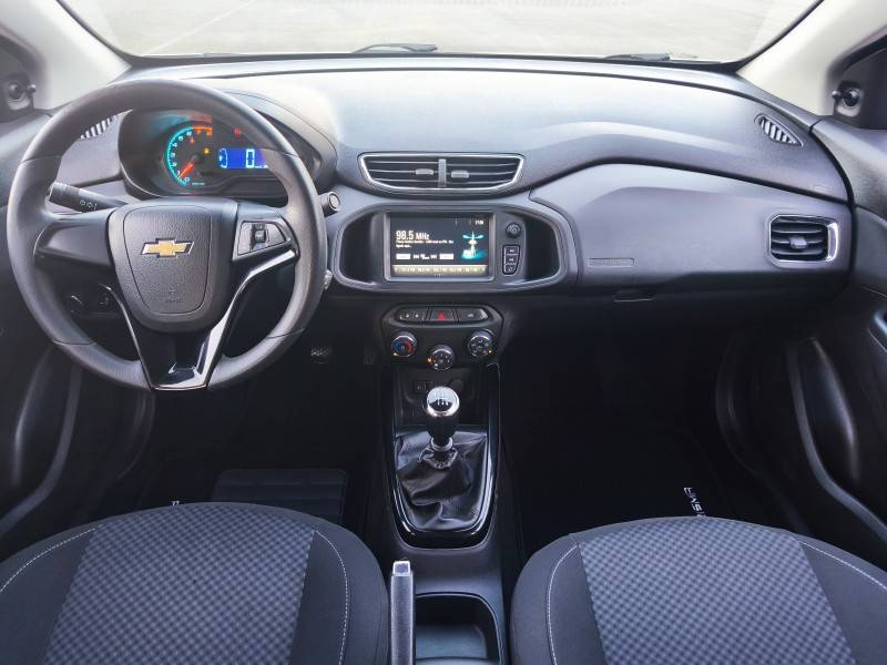 CHEVROLET - PRISMA - 2017/2017 - Branca - R$ 57.900,00